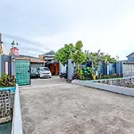 Oyo 92296 Amole Paviliun Syariah