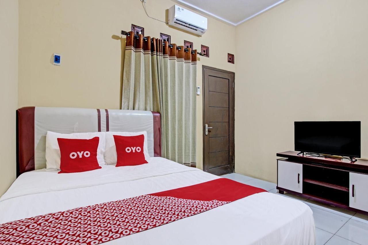 Oyo 92296 Amole Paviliun Syariah Hotel 2*